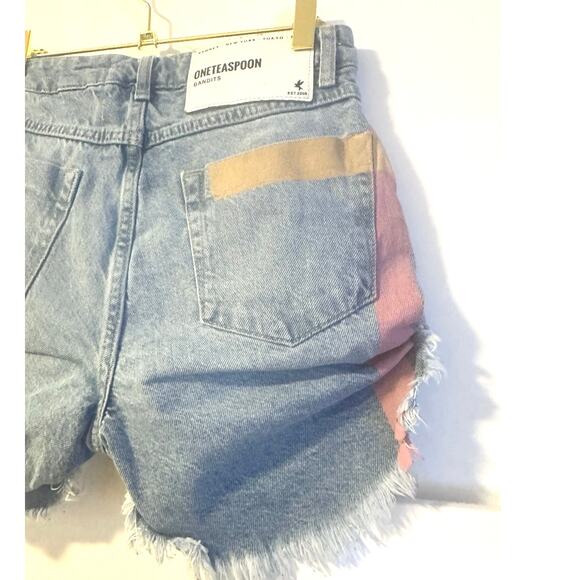 One teaspoon shorts size 22 cute pink and cream striped detail - Picture 15 of 16